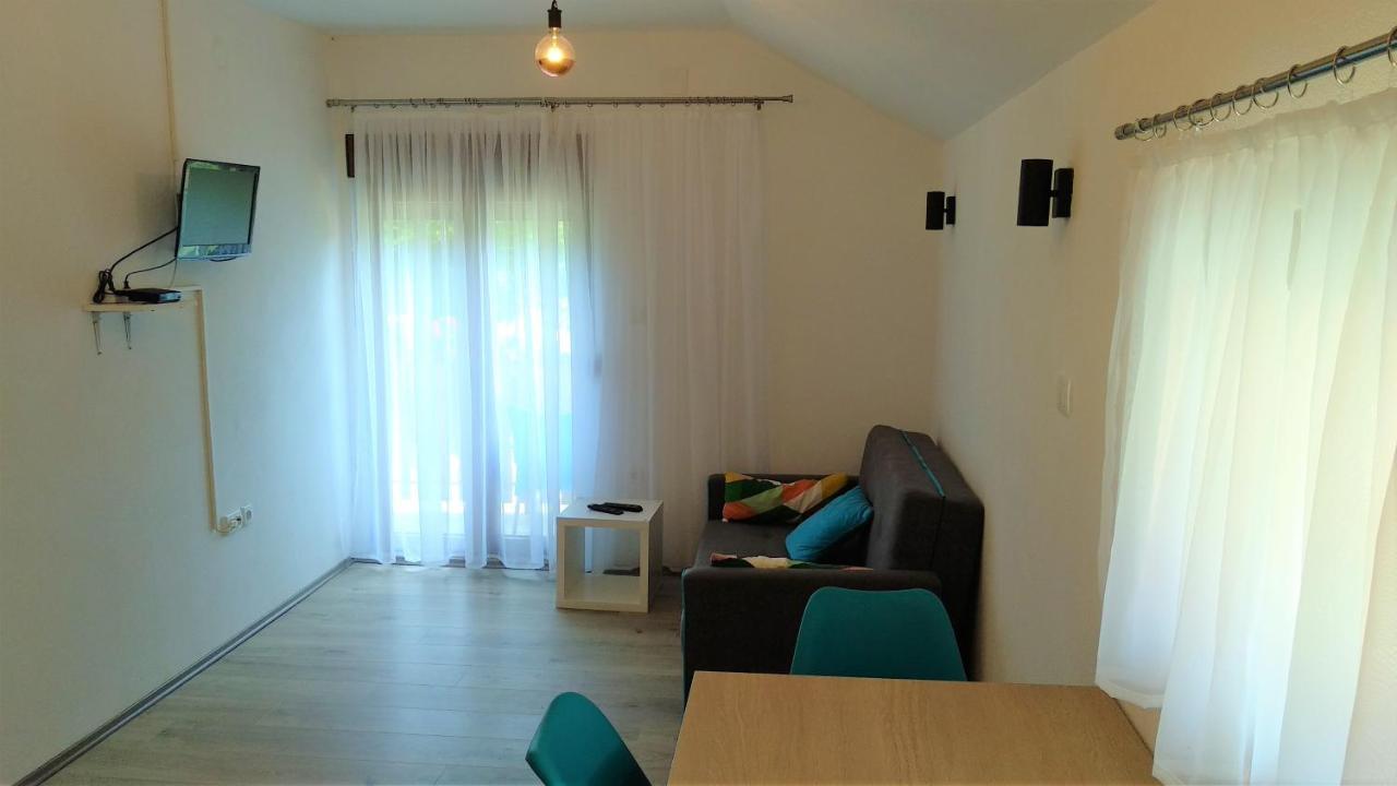 Galesic Apartments & Rooms Кореница Экстерьер фото